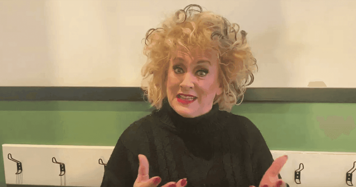 Karinbloemensteuntjein de rug